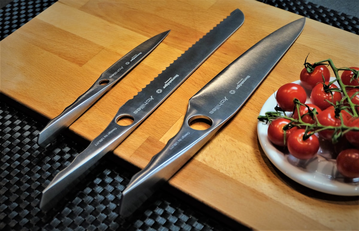 Hand-forged kitchen knives